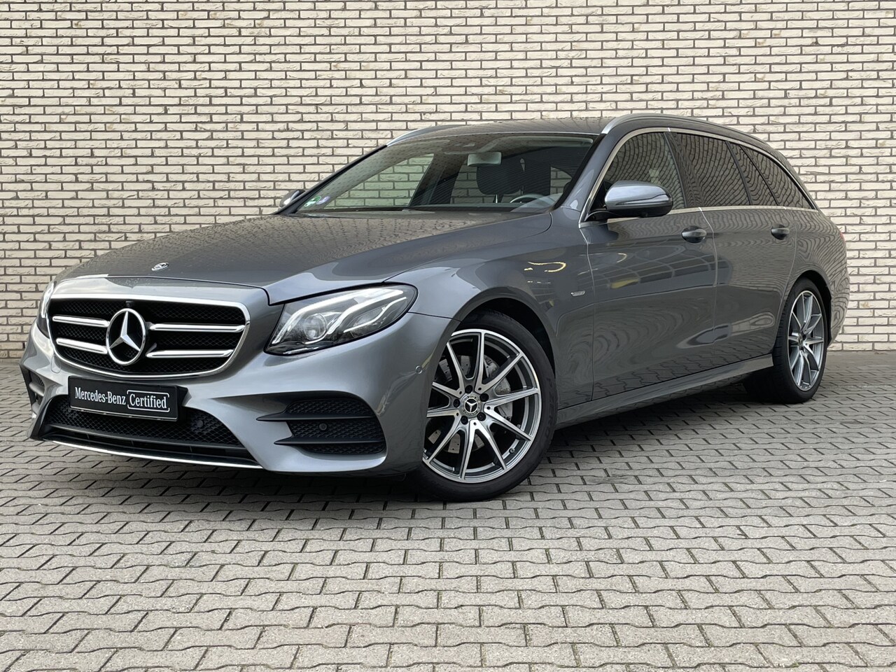 Mercedes-Benz E-klasse Estate - E 200 Premium Plus | Trekhaak l 360 Camera l Smartphone integratie l Memory Seats l Dodeho - AutoWereld.nl