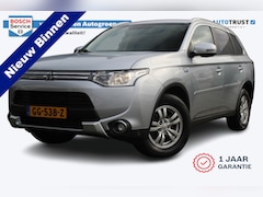Mitsubishi Outlander - 2.0 PHEV Business Edition X-Line | Incl. 12 maanden garantie | Trekhaak | Cruise control |
