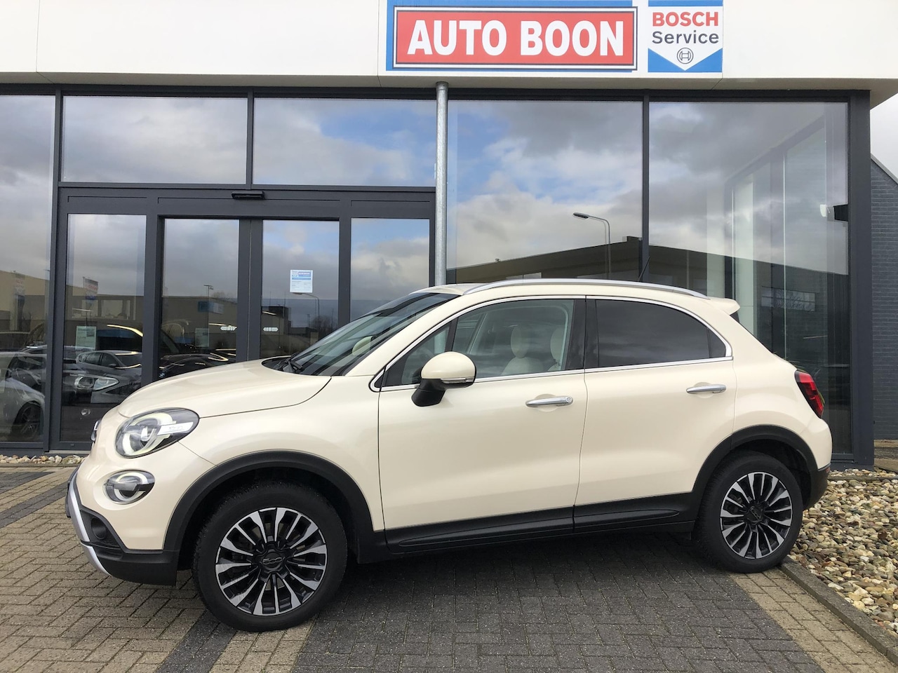 Fiat 500 X - 1.3GSe 150PK AUTOMAAT CITY CROSS : APPCARPL./LED/ NAVI/PDC/CLIMA/LMV/S&S/1 EIG./NL AUTO/KM - AutoWereld.nl