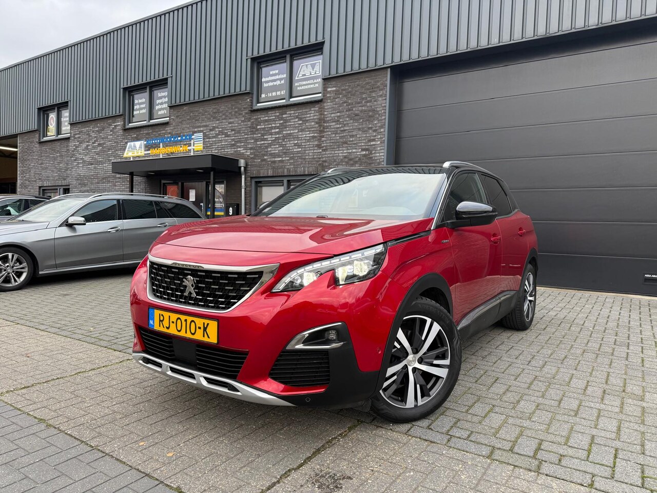 Peugeot 3008 - 1.6 e-THP GT Line | 12MND GARANTIE | TREKHAAK | PDC |NAVI | CAMERA | CARPLAY | - AutoWereld.nl