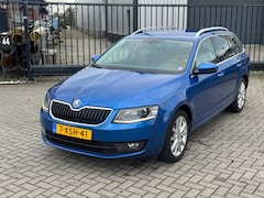 Skoda Octavia Combi - 1.2 TSI Greentech Elegance Businessline Automaat Clima Navi
