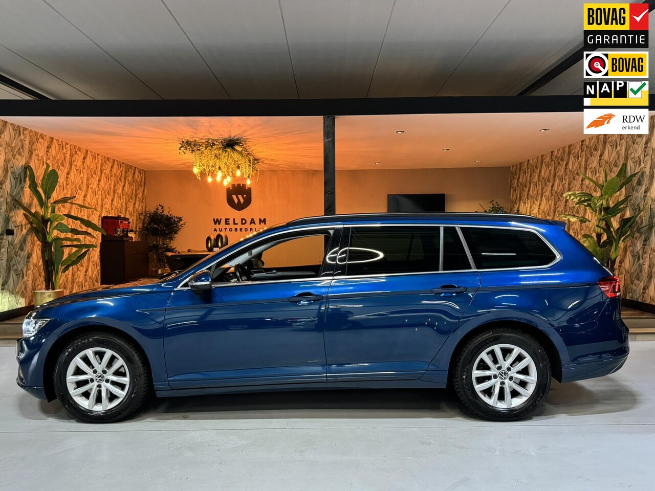 Volkswagen Passat Variant - 1.5 TSI Business Garantie Elek. Trekhaak Carplay StoelVW Keyless ACC PDC Navi LED DAB Rijk - AutoWereld.nl