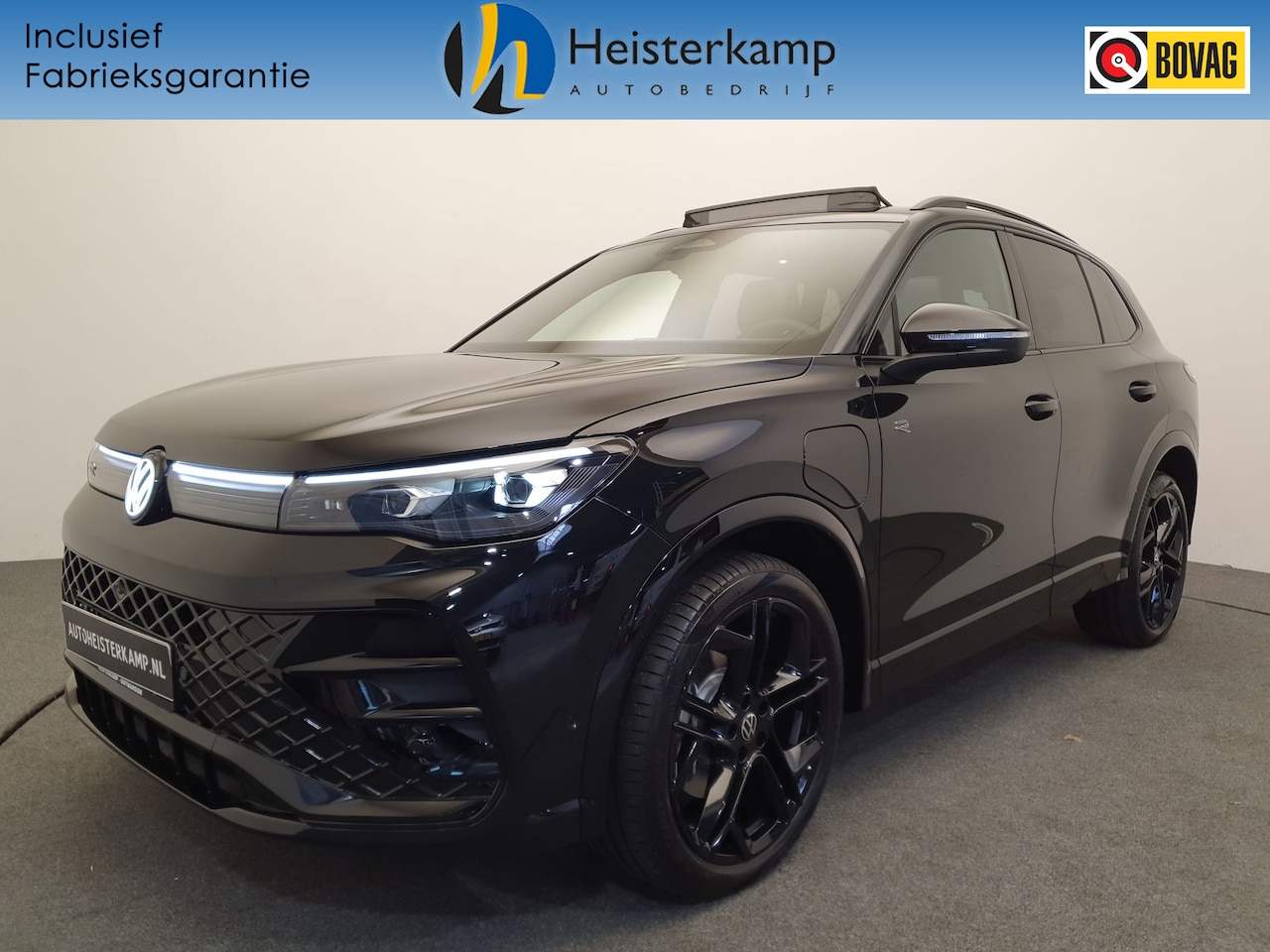 Volkswagen Tiguan - 1.5 eHybrid 272pk DSG/AUT R-Line Wegklapbare trekhaak, Panoramadak, Harman/Kardon, Leder - AutoWereld.nl