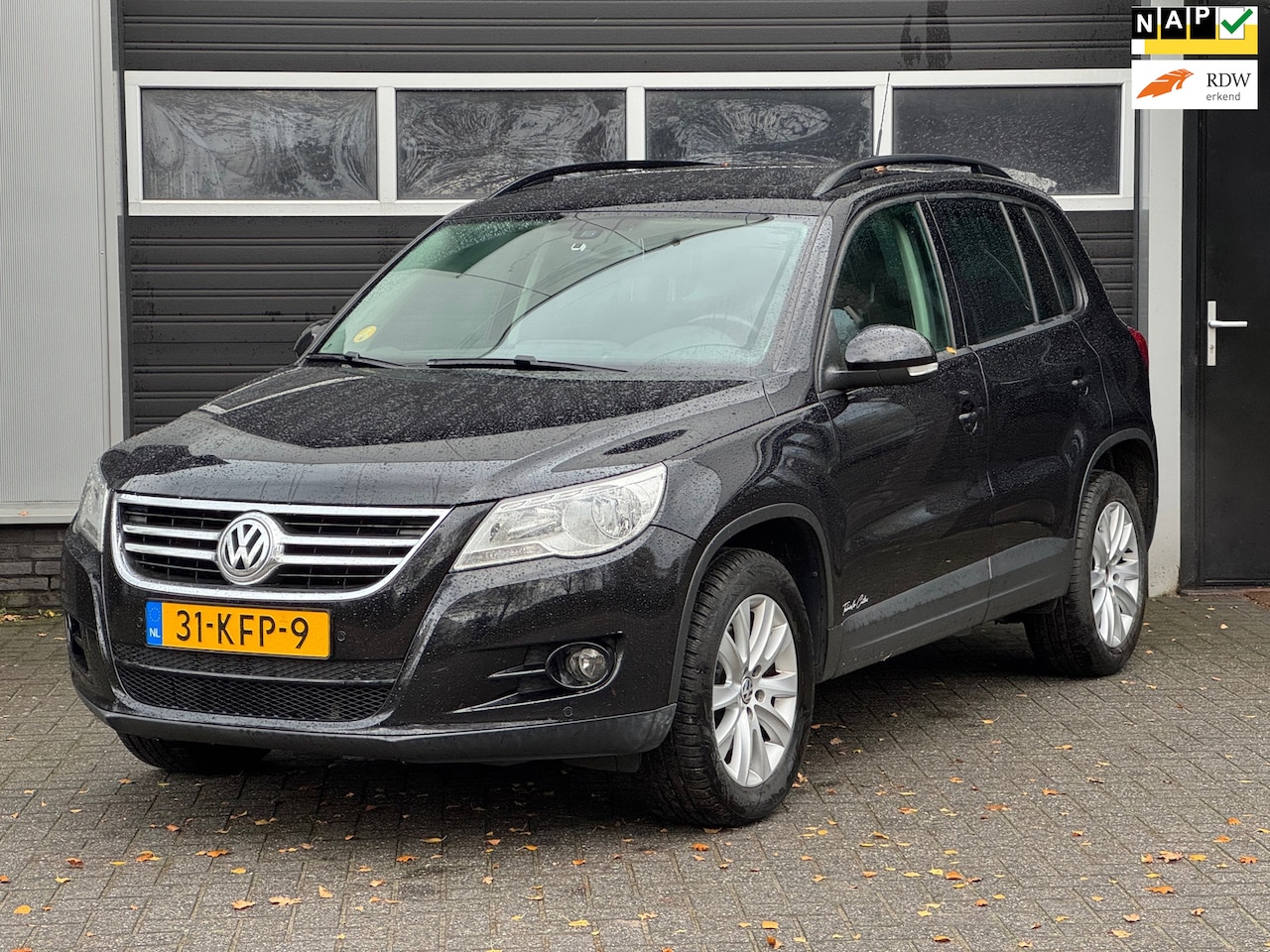 Volkswagen Tiguan - 2.0 TDI Comfort&Design 4Motion Pano, Cruise, Climate Control, NAP - AutoWereld.nl