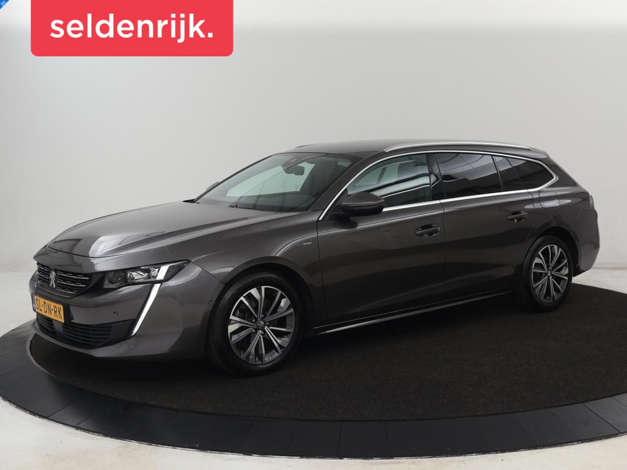 Peugeot 508 - 1.6 HYbrid Allure | Stoelverwarming | Camera | Adaptive cruise | Half leder | Carplay | Na - AutoWereld.nl