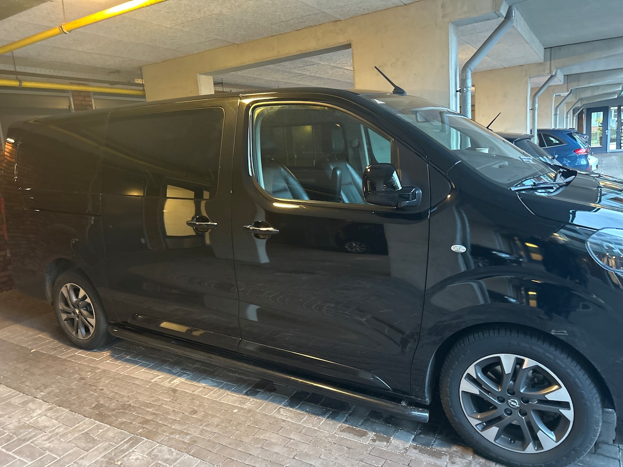 Opel Vivaro - 2.0 CDTI L3H1 DC Innovation - AutoWereld.nl