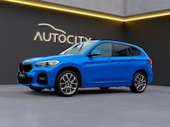 BMW X1 - sDrive 20i M Sport Pano l Memory l Trekhaak l VOL OPTIES