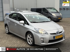 Toyota Prius - 1.8 Dynamic Navi | Leder | LED | HUD | Cruise | PDC | Camera | Dealer Onderhouden