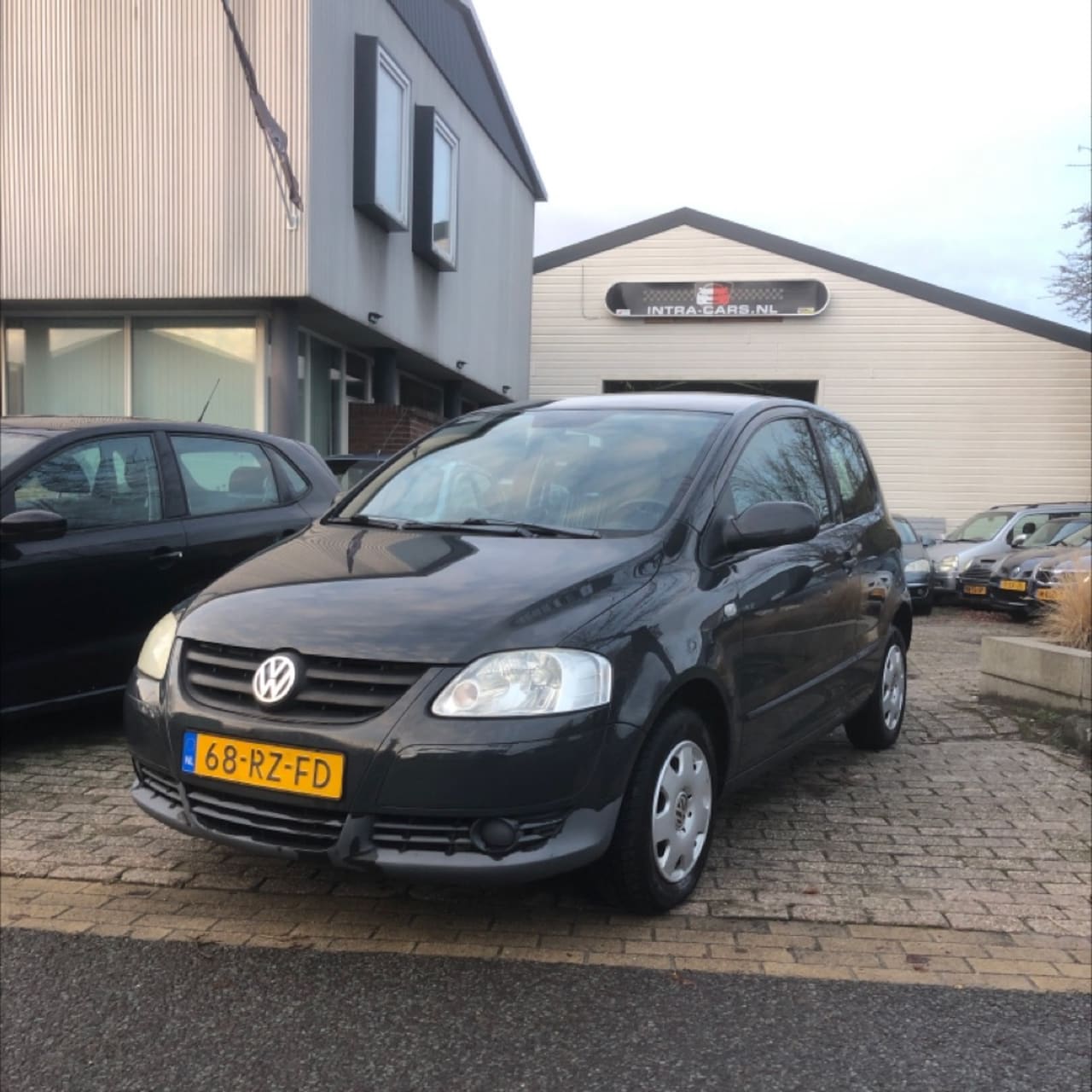 Volkswagen Fox - 1.2 Trendline Super zuinige,Nette en goed rijdende Fox. Apk 14-10-2026 - AutoWereld.nl