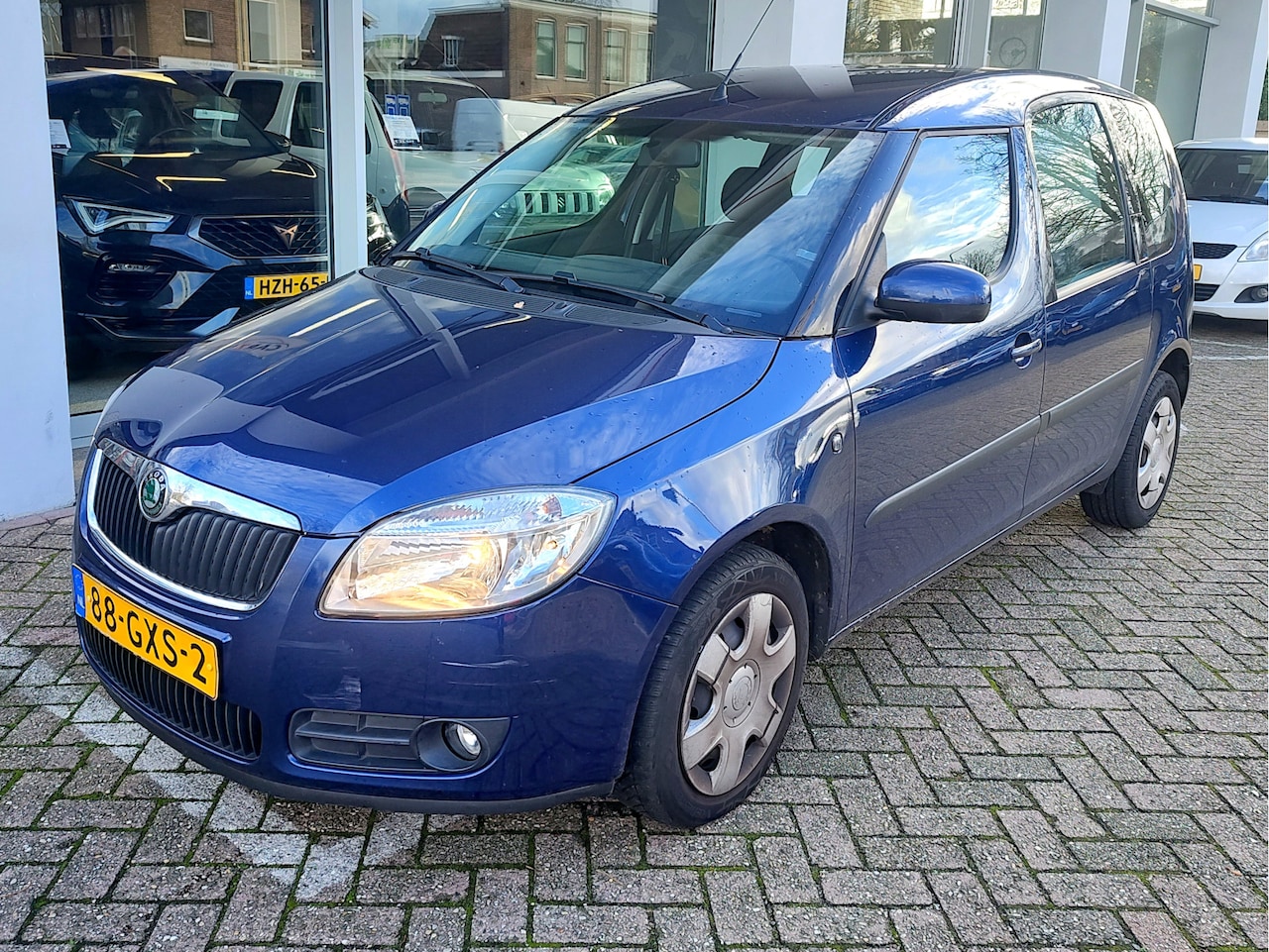 Skoda Roomster - 1.6-16V AMBIENTE AUT. met APK tot 04-2026 - AutoWereld.nl