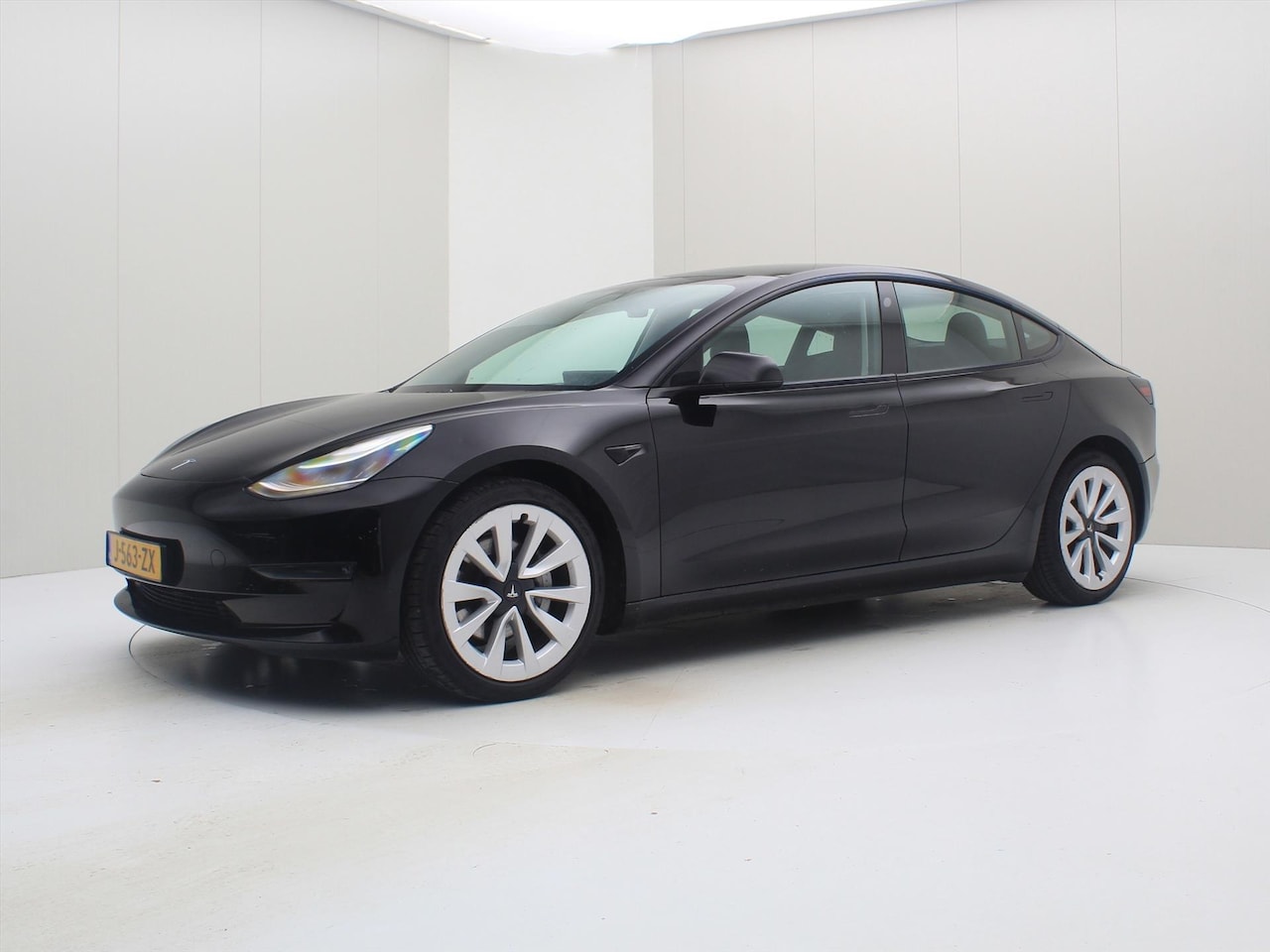 Tesla Model 3 - Long-Range AWD 351pk 75 kWh FACELIFT [ WARMTEPOMP+AUTOPILOT+620KM WLTP+19 INCH+PREMIUM AUD - AutoWereld.nl