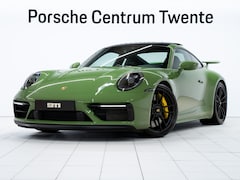Porsche 911 - Carrera GTS