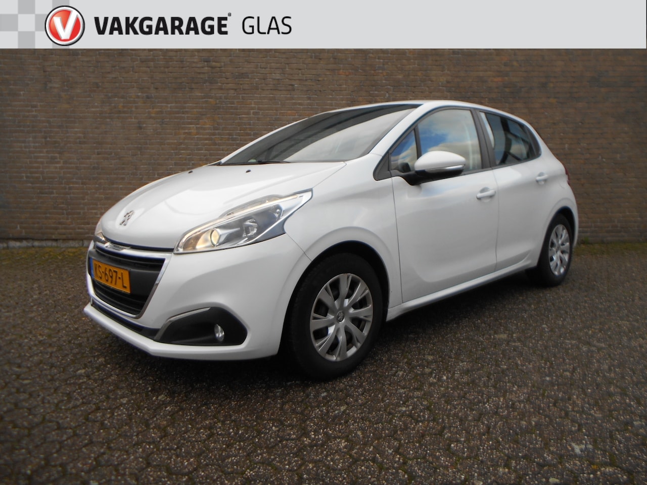 Peugeot 208 - 1.2 VTi 82PK 5DRS Active Airco / PDC - AutoWereld.nl
