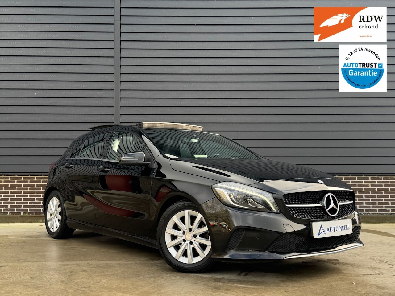 Mercedes-Benz A-klasse - 180 Lease Edition Plus Panoramadak, LED, Keyless - AutoWereld.nl