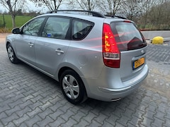 Hyundai i30 CW - 1.4i Blue Dynamic