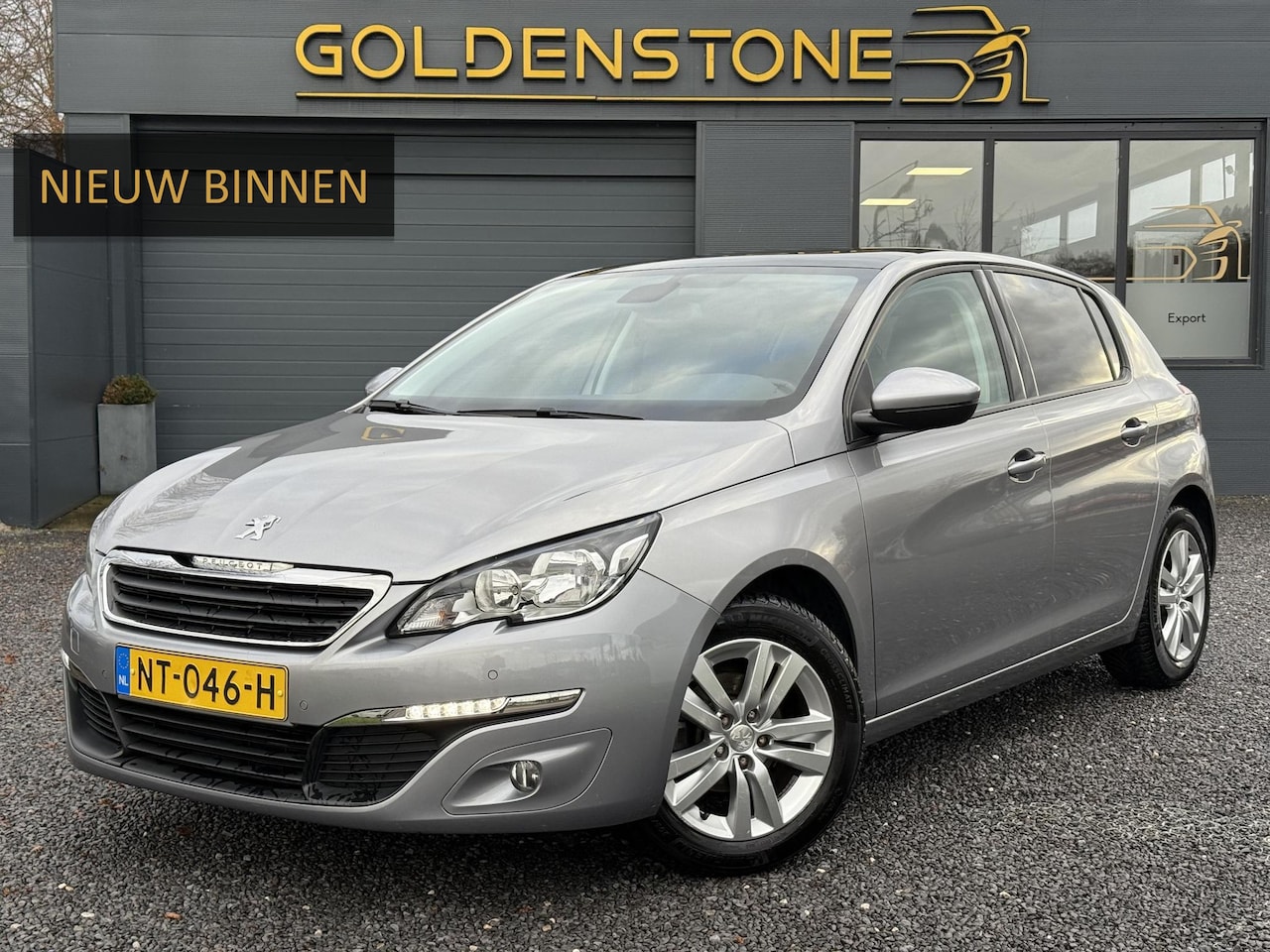 Peugeot 308 - 1.2 PureTech Blue Lease Executive 2e Eigenaar,Pano,Navi,110pk,Dealer Onderhouden,Clima,Cru - AutoWereld.nl