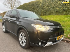 Mitsubishi Outlander - 2.0 PHEV X-Line - Navi - Camera - PDC