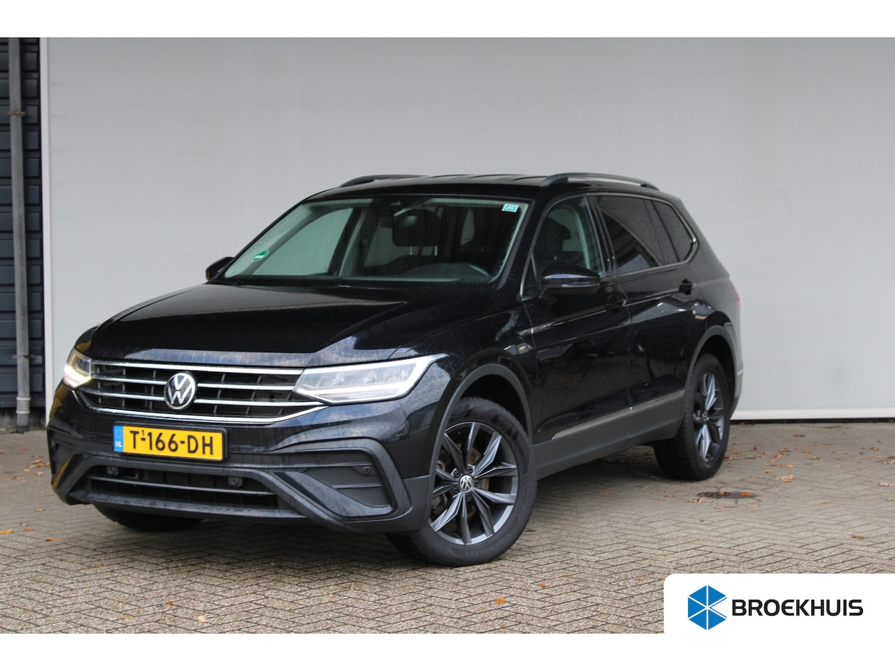 Volkswagen Tiguan Allspace - 1.5 TSI Life Business 7p. | Adaptive cruise control | Stoel- en stuurverwarming | 7 persoo - AutoWereld.nl