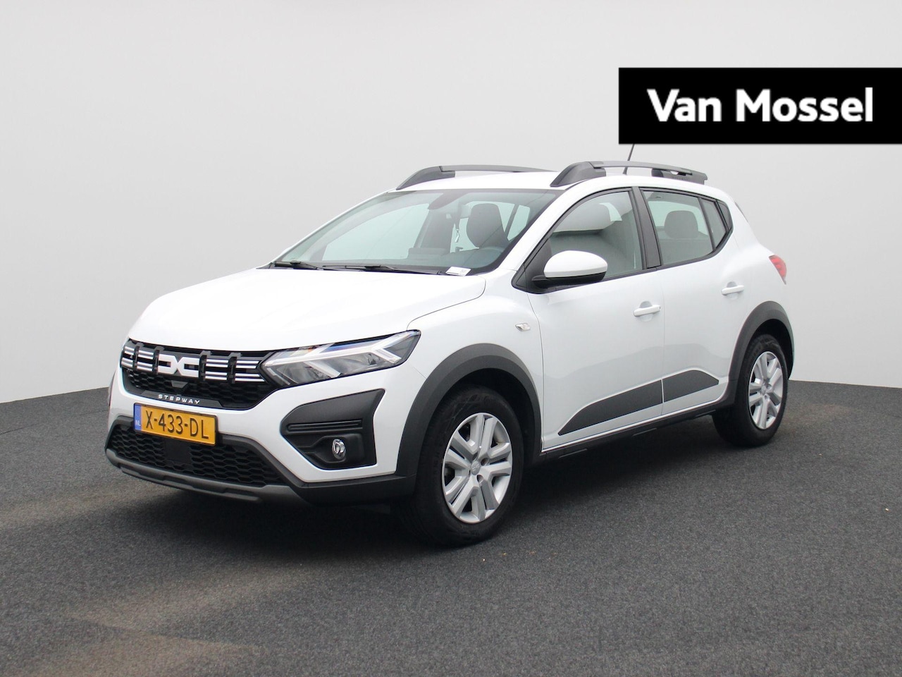 Dacia Sandero Stepway - 1.0 TCe 100 PK ECO-G Expression Airco | Mediascherm | Apple Carplay | Android Auto | Parke - AutoWereld.nl