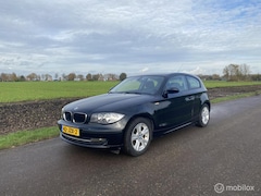 BMW 1-serie - 118i Business Line