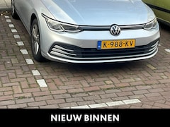 Volkswagen Golf - 1.0 TSI Life | 110 PK | Digital Cockpit | Parkeersensoren | Carplay/Android Auto | LED