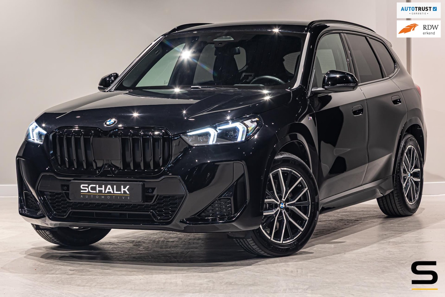 BMW X1 - SDrive20i|M-sport|HUD|Cam|ACC|Fisc€50.000|Garantie - AutoWereld.nl