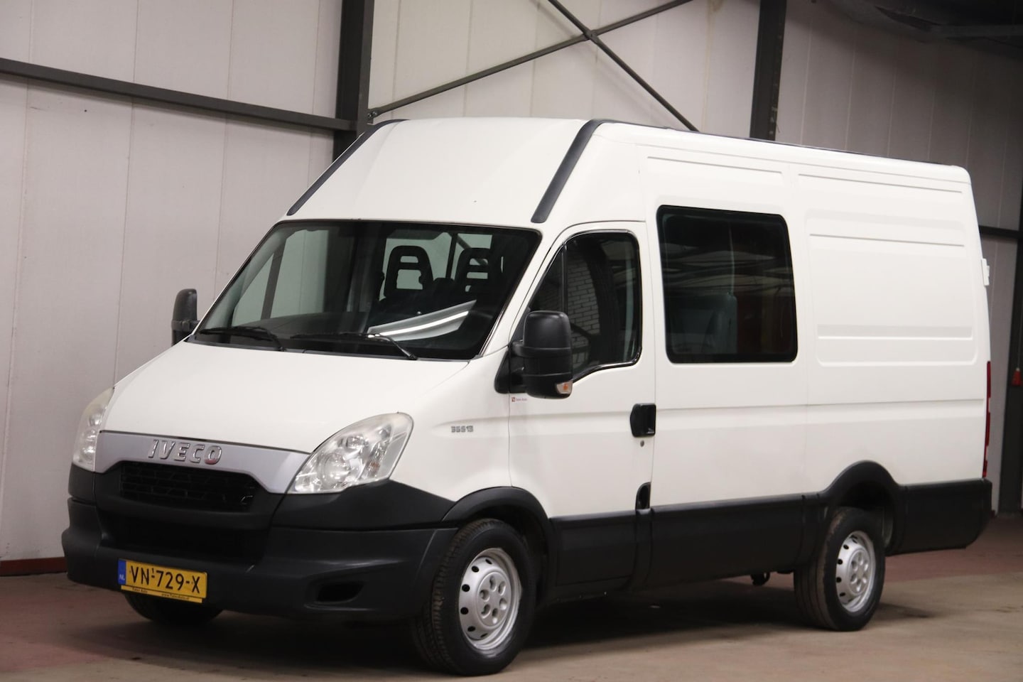 Iveco Daily - 35S13V L2H2 DUBBELE CABINE - AutoWereld.nl