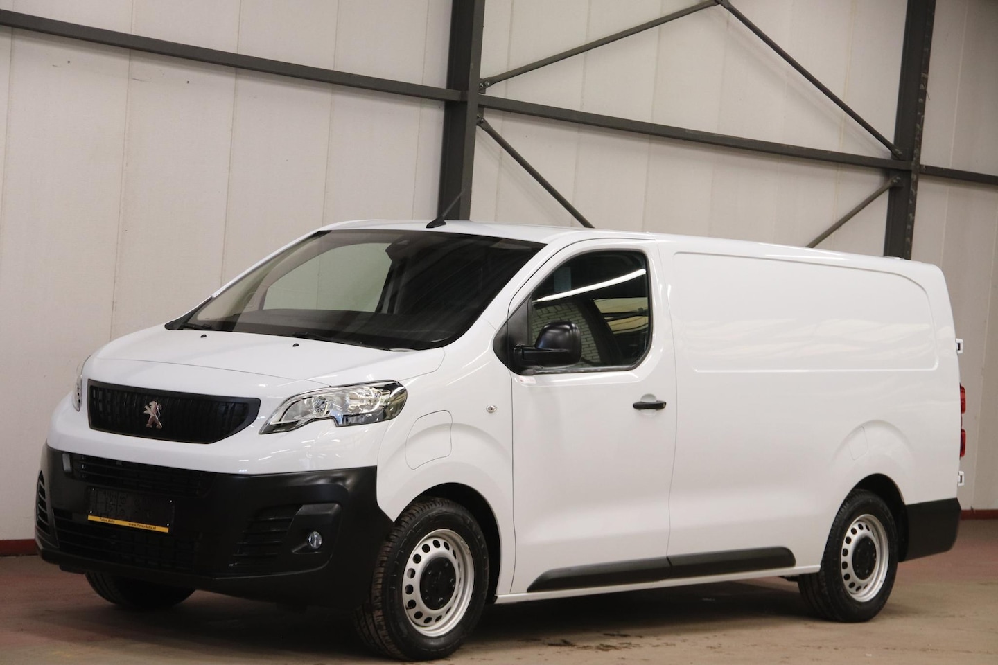 Peugeot e-Expert - e-Expert 75 kWh LONG RANGE L2 LANG NIEUW - AutoWereld.nl