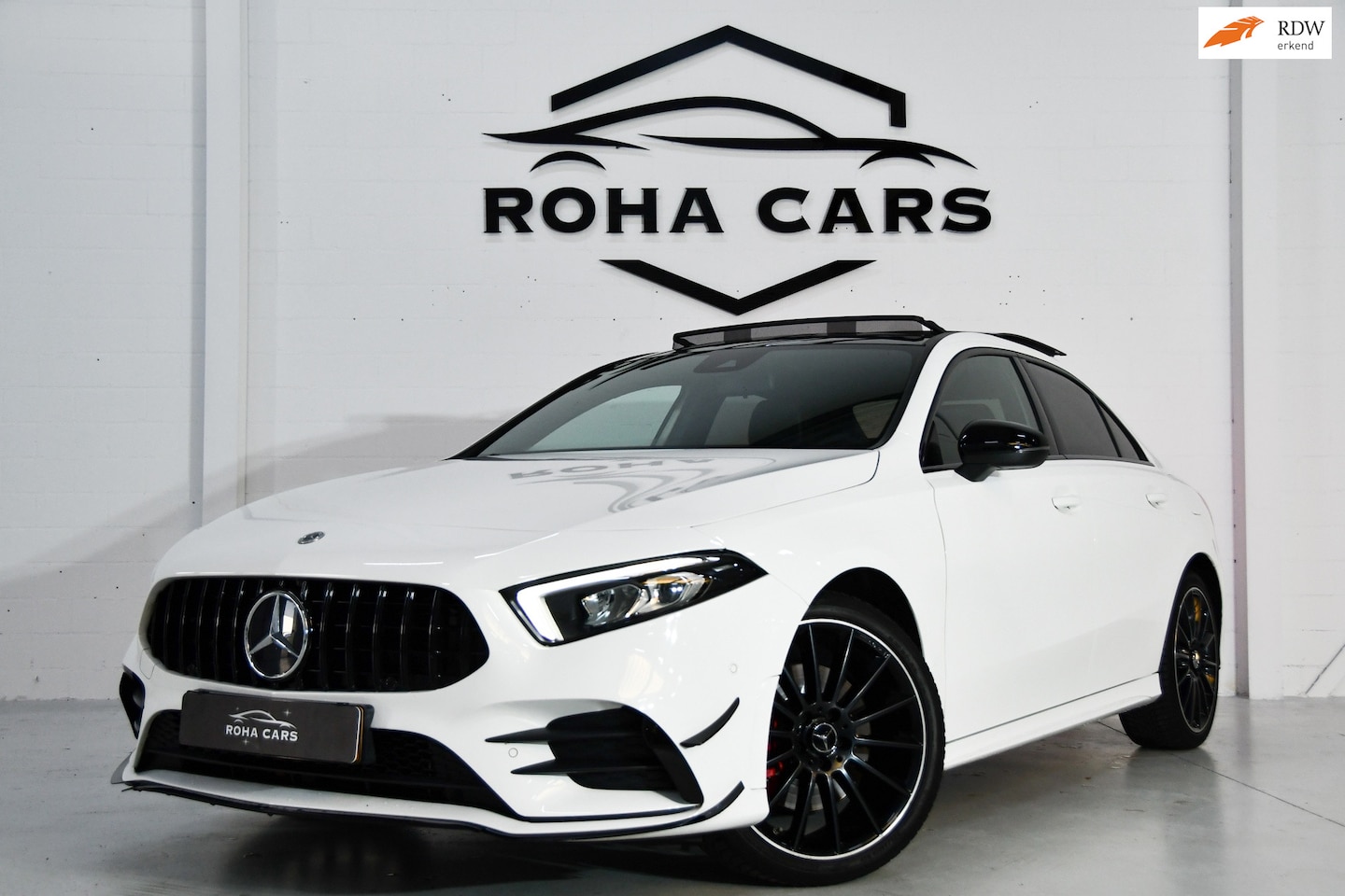 Mercedes-Benz A-klasse - 250 e Premium Plus 250 e Premium Plus, Pano, Sfeerverlichting - AutoWereld.nl