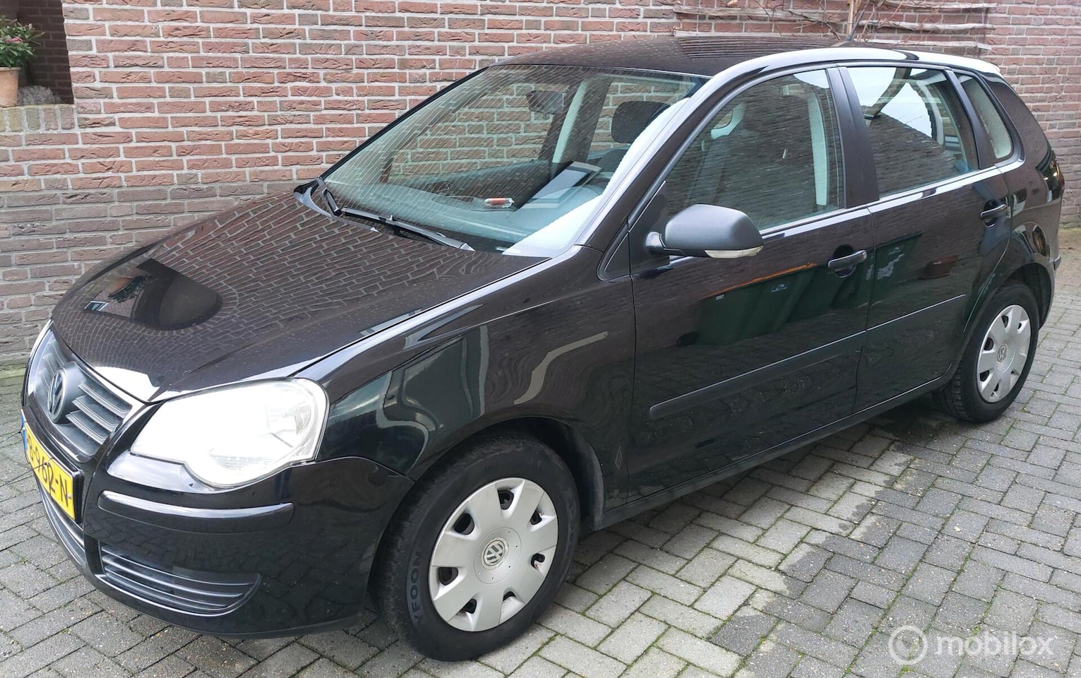 Volkswagen Polo - 1.2 Easyline Airco/Nieuwe distributie/MOOI! - AutoWereld.nl