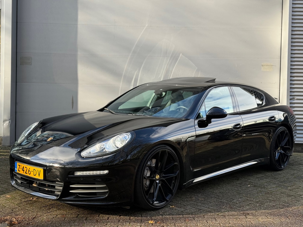 Porsche Panamera - 4S 3.0 V6 TwinTurbo 420pk l ACC l Schuifdak l 22" Velgen l Alcantara Hemel l Volledig Onde - AutoWereld.nl