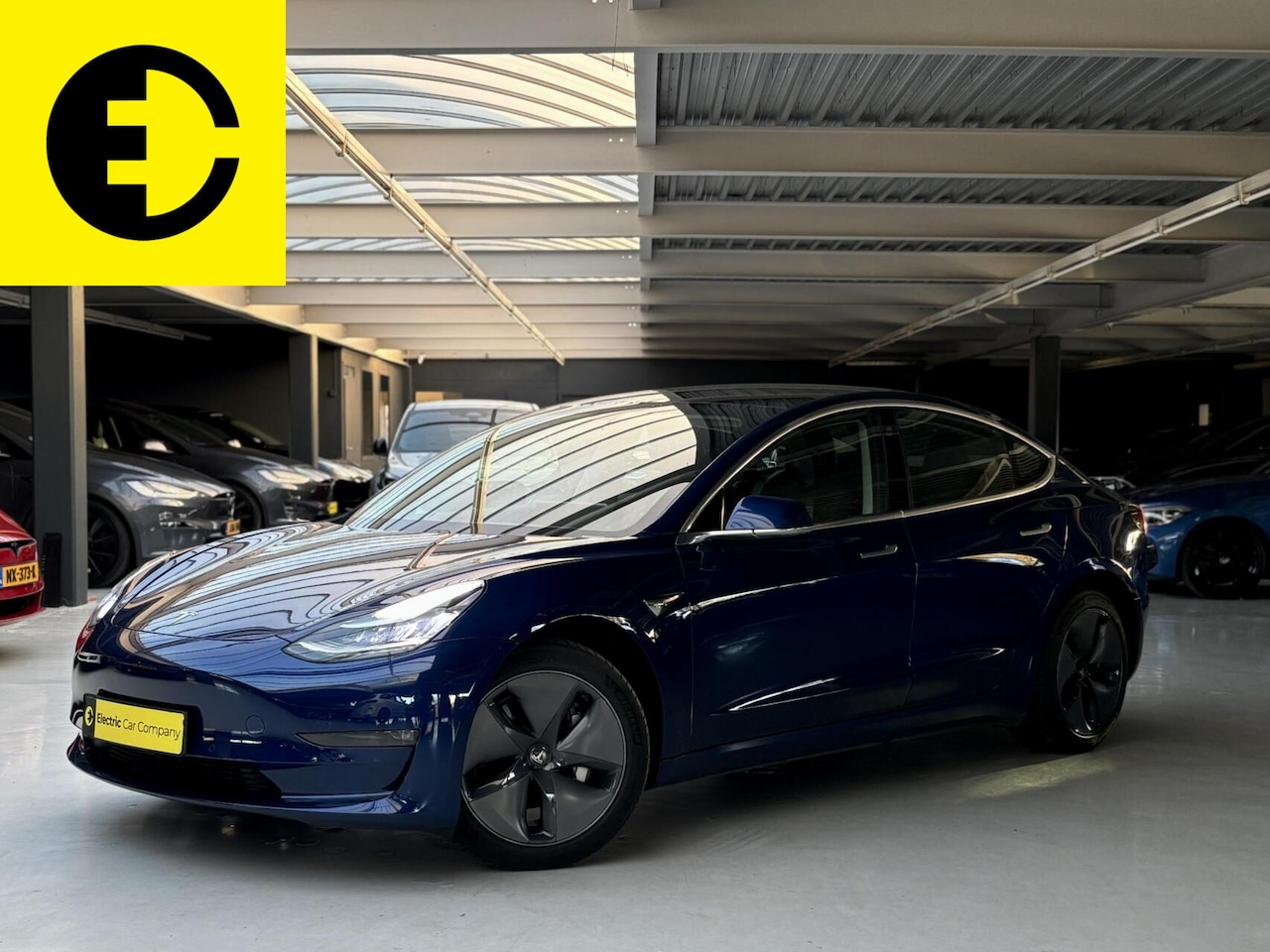 Tesla Model 3 - Long Range RWD Long Range AWD 75 kWh | Premium audio | Stoelverwarming - AutoWereld.nl