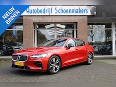 Volvo S60 - 2.0 T4 R-Design CAMERA LEER CARPLAY MEMORY TREKHAAK-ELEC. STOELVERW. DAB ZWARTE-HEMEL HARM