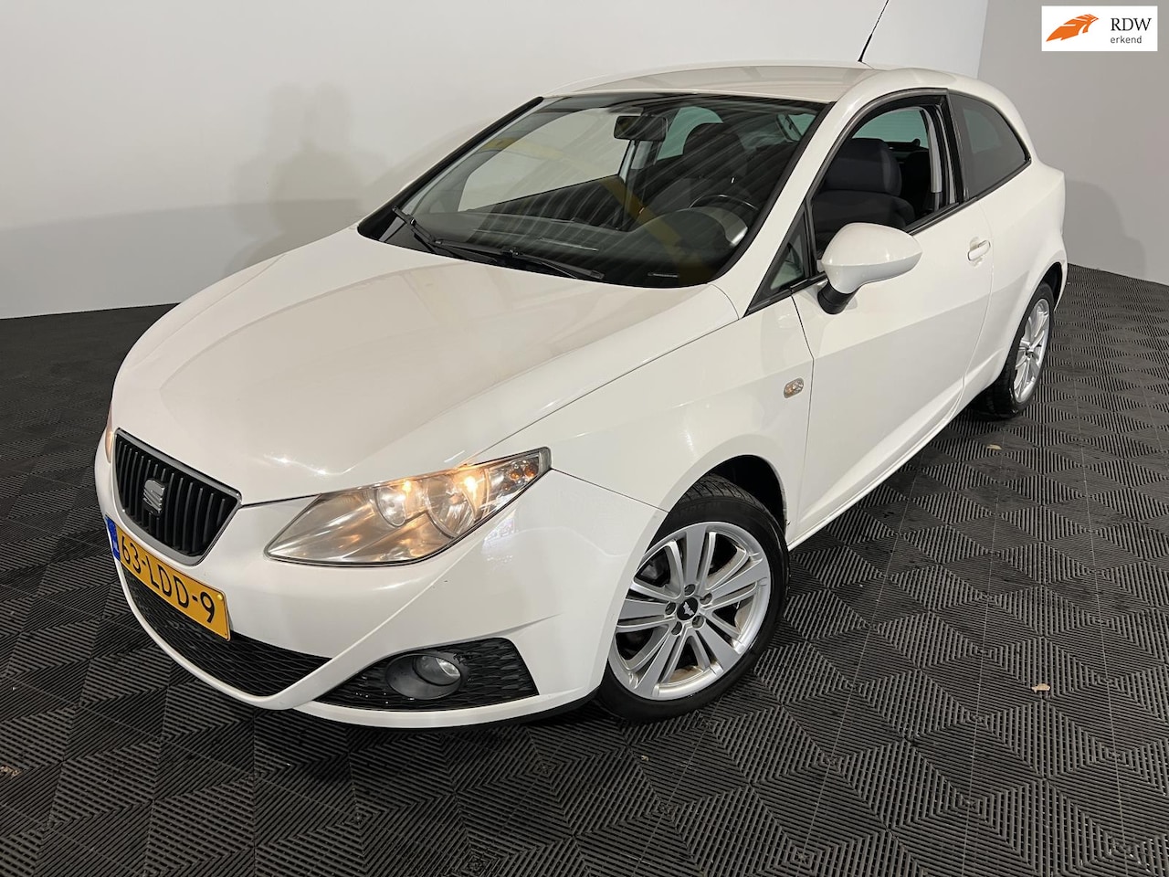 SEAT Ibiza SC - 1.4 Good Stuff AIRCO CRUISE 2 X SLEUTELS - AutoWereld.nl