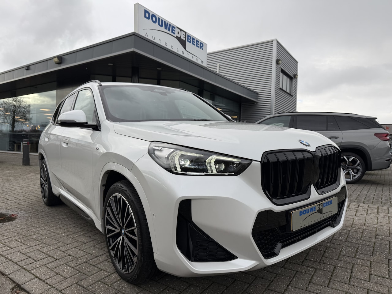 BMW X1 - sDrive18i M sport Trekhaak | Adapt. Cruise | Stuurverw. | Stoelverw. | Camera - AutoWereld.nl
