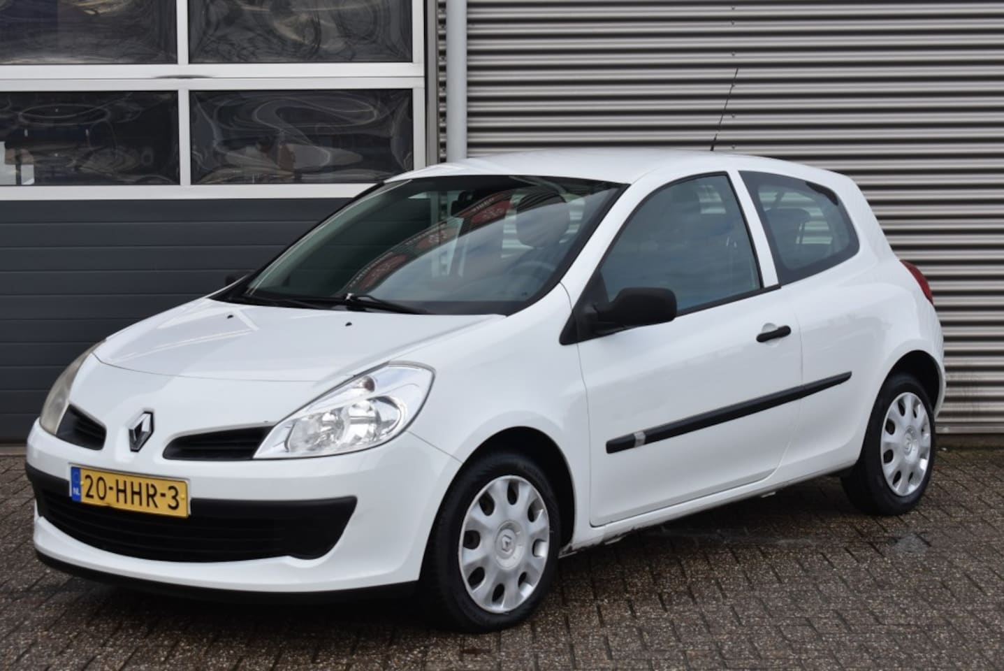 Renault Clio - 1.2-16V BNS / EERSTE EIGENAAR / AIRCO / 100 % ONDERHOUDEN - AutoWereld.nl