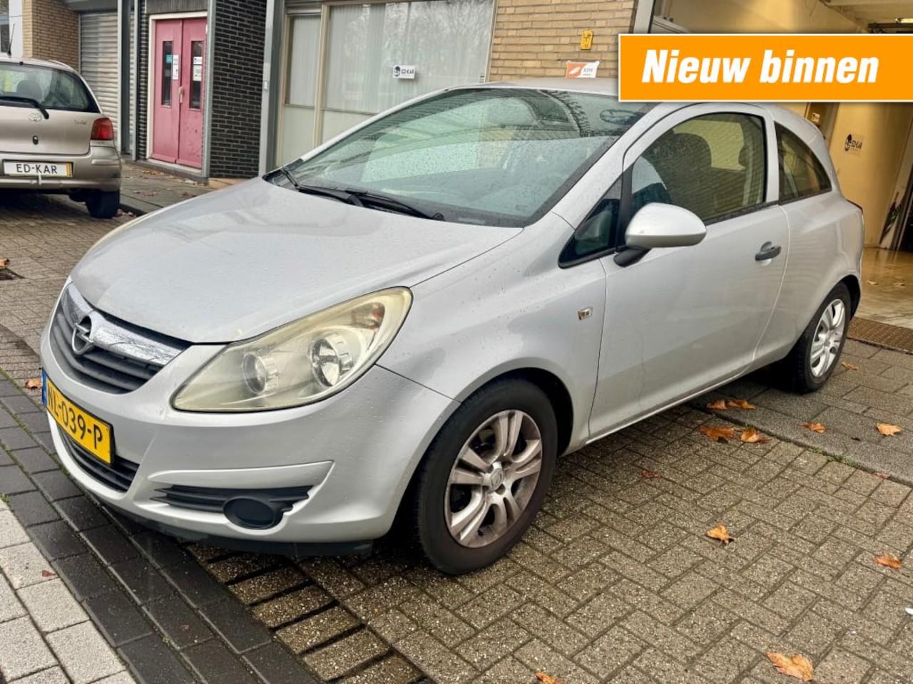Opel Corsa - 1.2-16V Essentia 3HB NAVI LMV - AutoWereld.nl