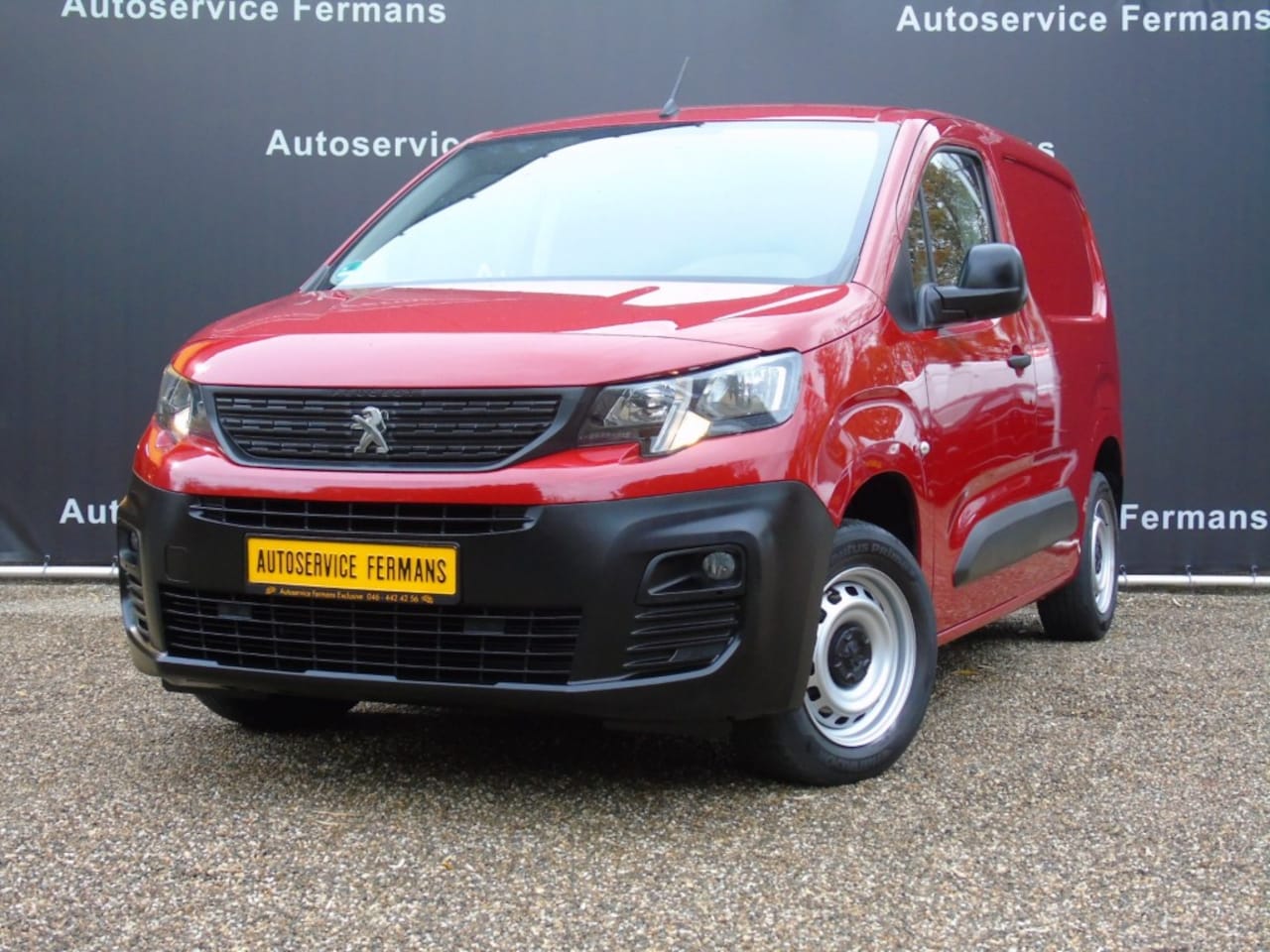 Peugeot Partner - 1.2i puretech 110PK - 2020 - 59DKM - airco 3 zits - schuifdeur - AutoWereld.nl
