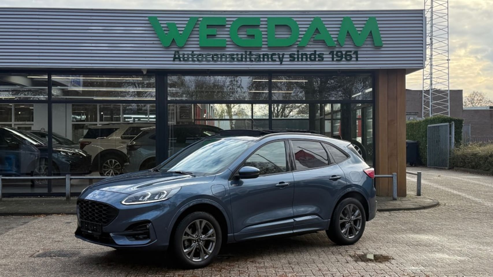 Ford Kuga - 2.5 PHEV ST-LINE X / FULL OPTIONS / 18inch - AutoWereld.nl