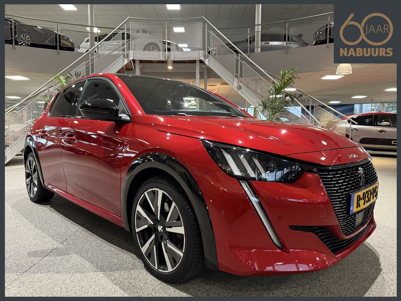 Peugeot 208 - 1.2 130pk GT-Line EAT8, Camera, Sfeerverlichting, Stoelverwarming - AutoWereld.nl