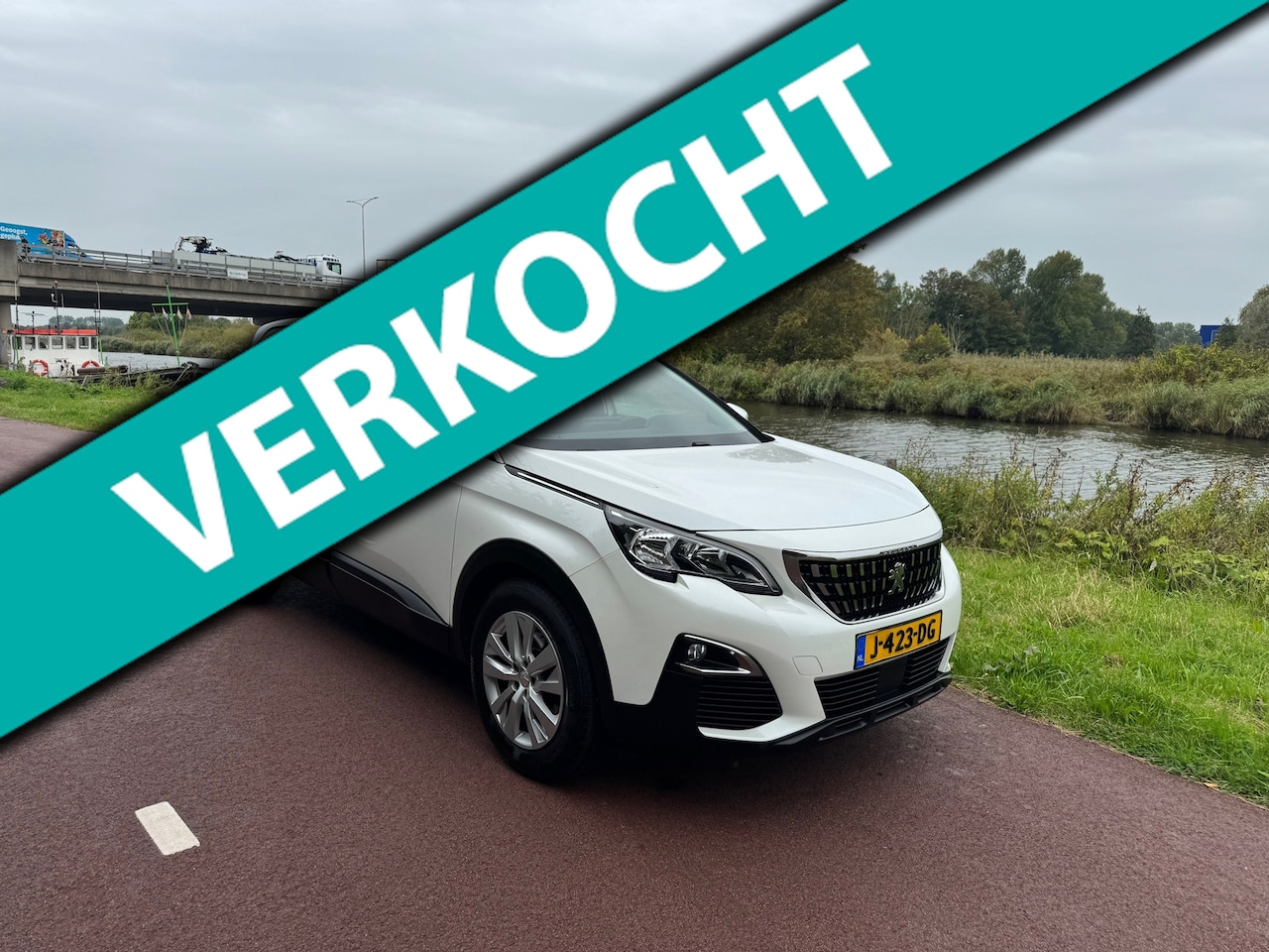 Peugeot 5008 - 1.2 PureTech Blue Lease Executive|1e eig.|Autm.| - AutoWereld.nl