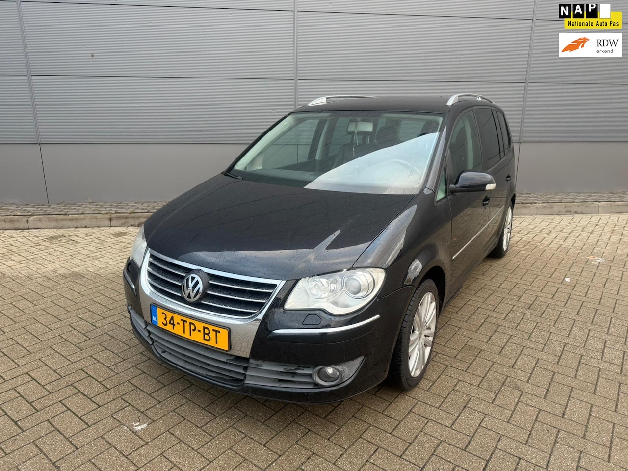 Volkswagen Touran - 1.4 TSI Highline Business 7 personen - AutoWereld.nl
