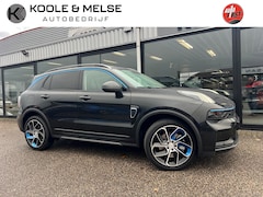 Lynk & Co 01 - 1.5 261pk PLUG IN HYBRID , PANO DAK , 360GR Camera , ADAPTIVE CC , CAR PLAY