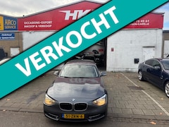 BMW 1-serie - 116i BJ 2013 grootnavi parkersensor