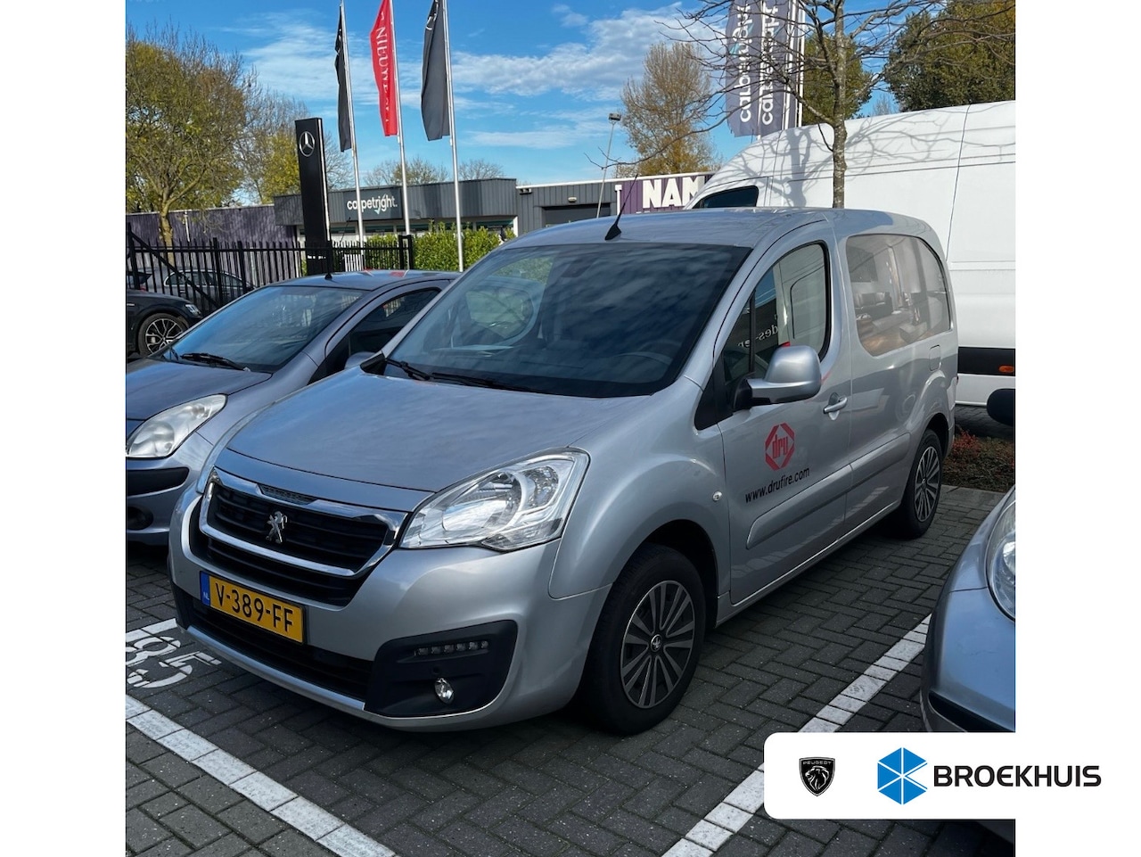 Peugeot Partner - 120 1.6 BlueHDi 100 L1 Première Camera | Cruise | Navigatie | Bluetooth | Parkeersensoren - AutoWereld.nl