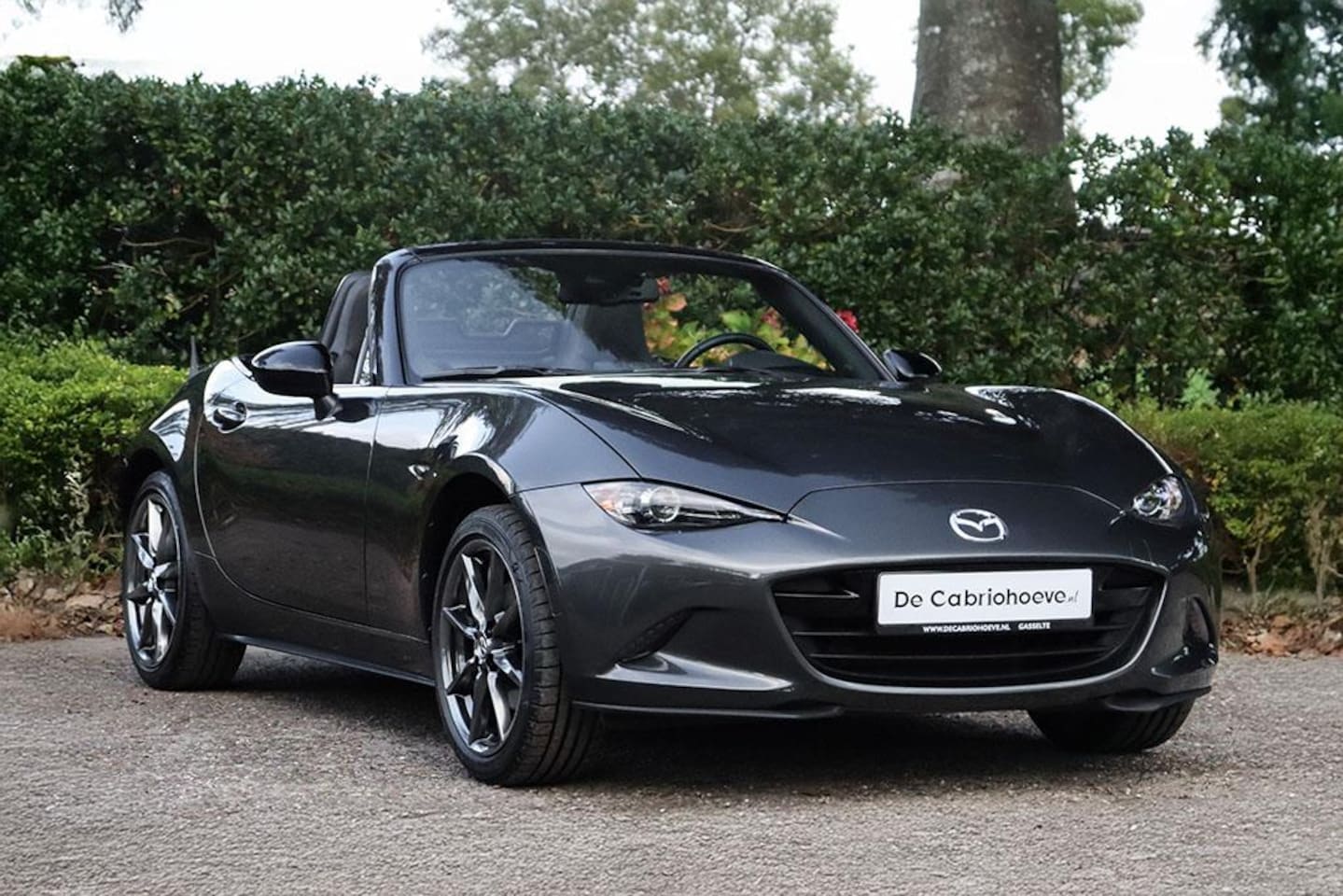 Mazda MX-5 - ND 2.0l SkyActiv-G 184 TS+ Machine Grey Metallic - AutoWereld.nl