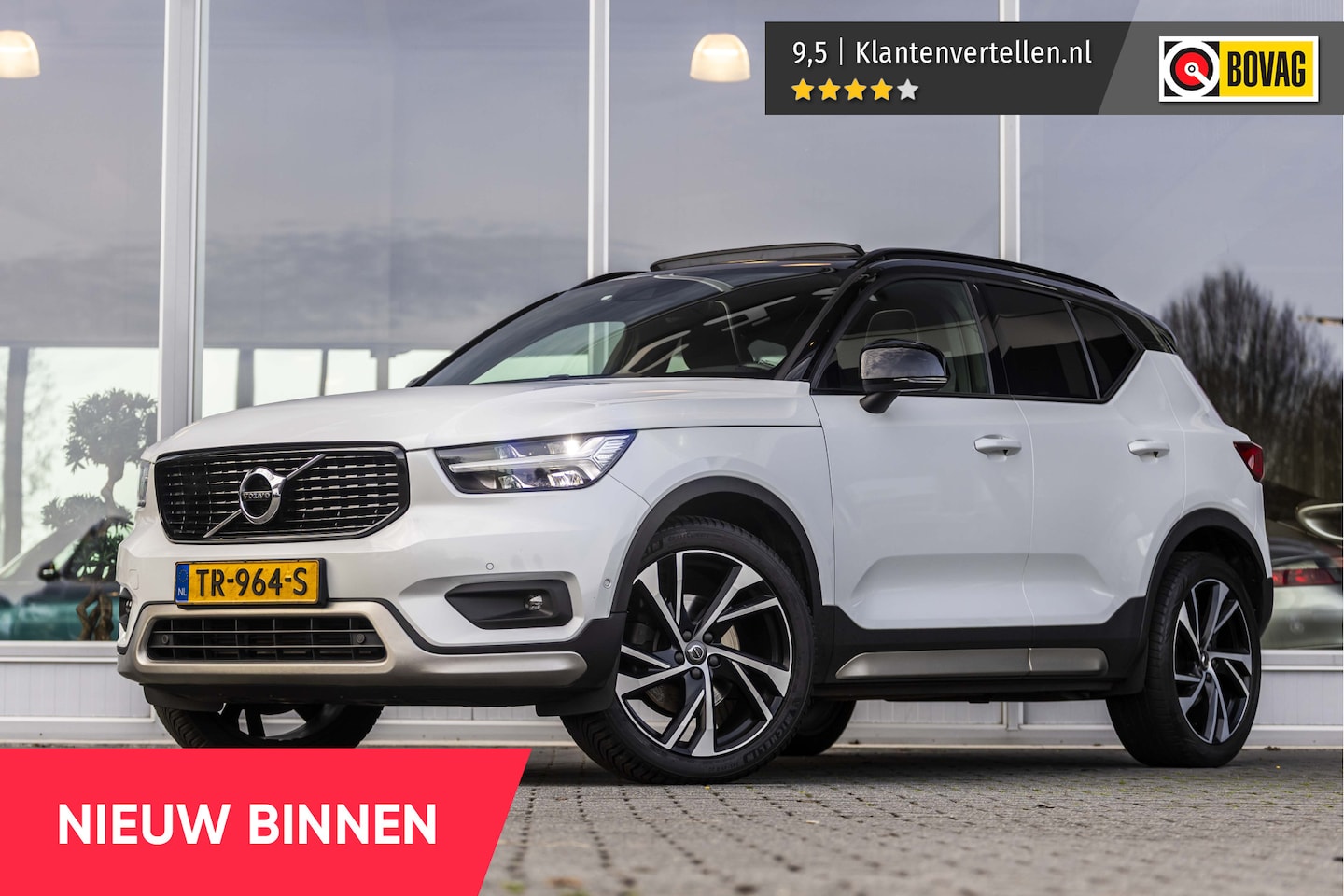 Volvo XC40 - 2.0 T4 AWD R-Design | Pano | Harman Kardon | E-Trekhaak - AutoWereld.nl