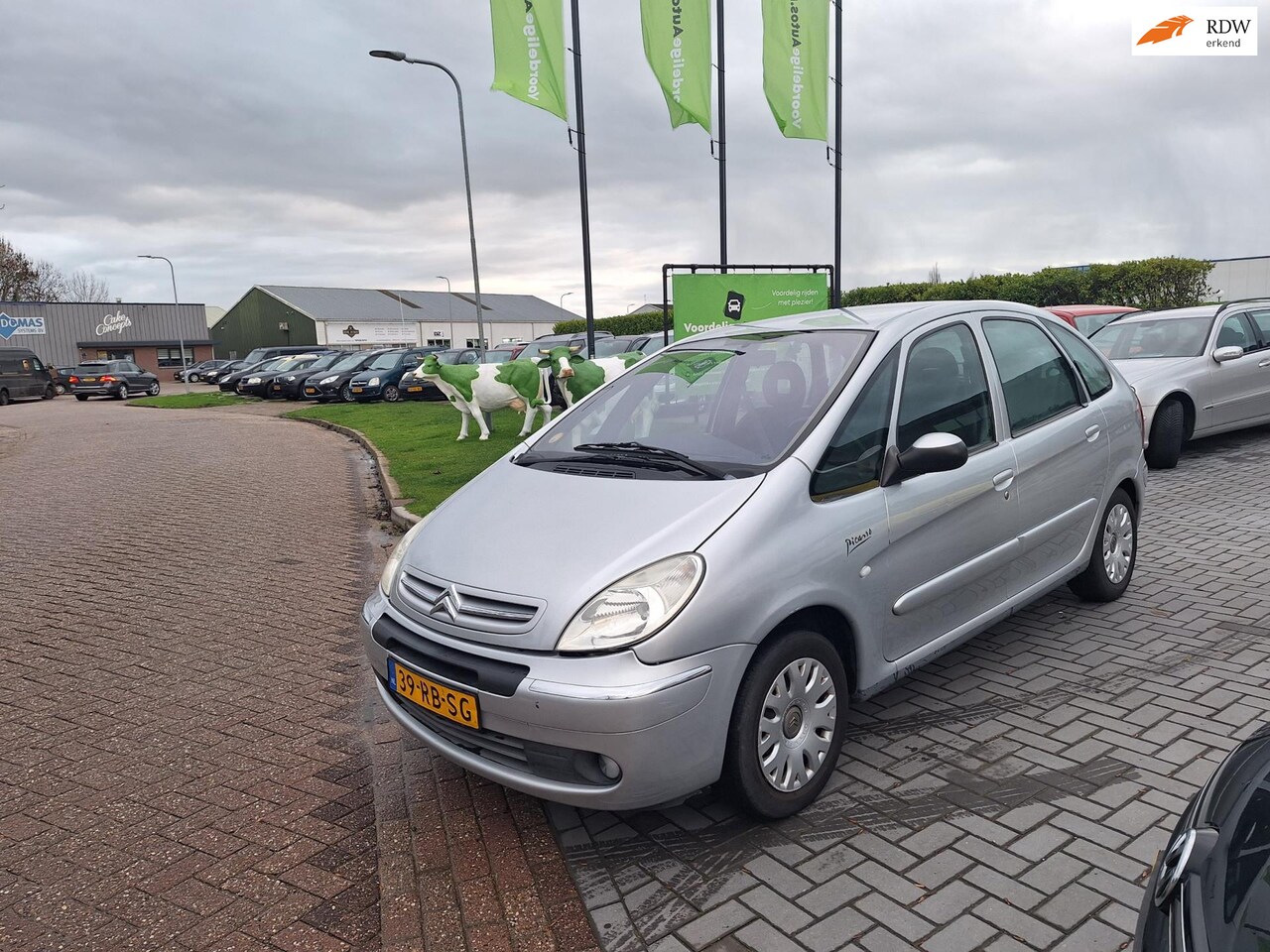 Citroën Xsara Picasso - 1.6i Attraction / Comfortabel / APK november 2026 - AutoWereld.nl