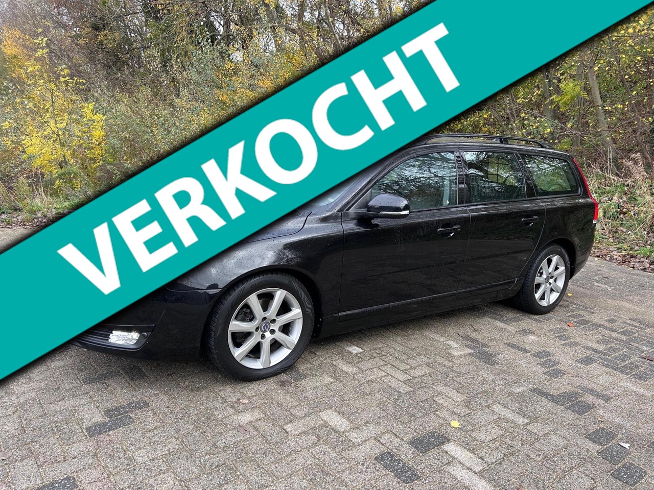 Volvo V70 - 2.0 D3 Classic Edition Navi Leer - AutoWereld.nl