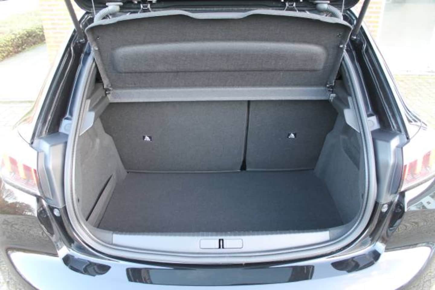 Peugeot 208 - 1.2 PureTech 130pk EAT8 GT